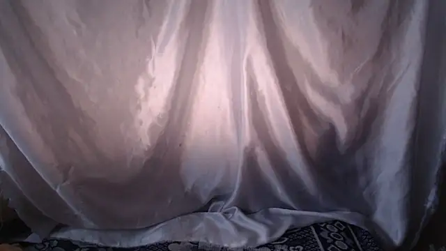 Burberrry  online show from May 17, 2026, 2:55 am