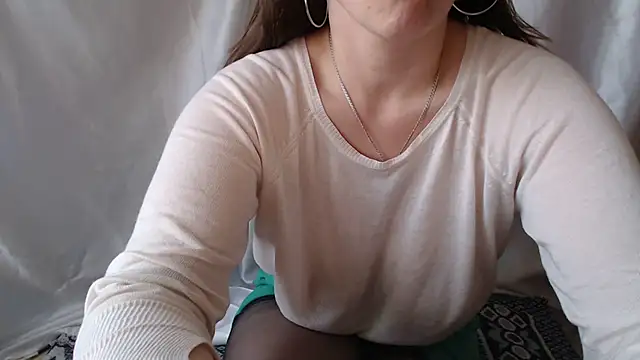 Burberrry  online show from May 11, 2026, 9:32 am