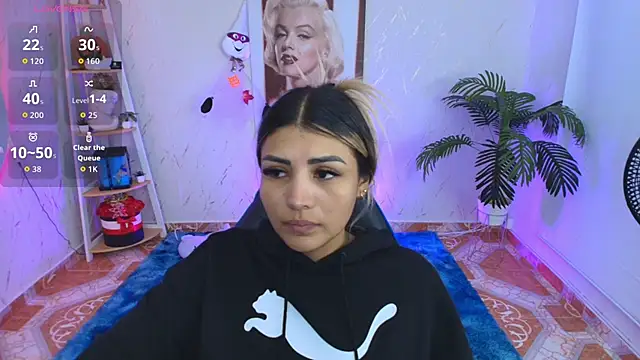 SALOOMEE   online show from January 6, 2026, 11:42 pm