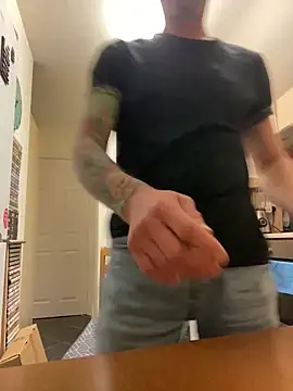 Snapshot of Yourhotboy_42 chatting on March 3, 2025, 6:46 pm Yourhotboy 42 online show from March 3, 2025, 6:46 pm