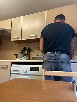 Snapshot of Yourhotboy_42 chatting on February 7, 2025, 2:15 pm Yourhotboy 42 online show from February 7, 2025, 2:15 pm