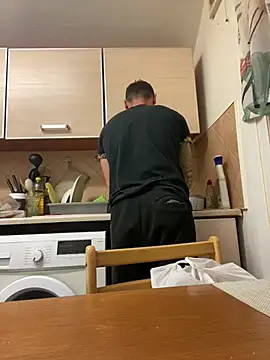 Snapshot of Yourhotboy_42 chatting on March 4, 2025, 7:11 pm Yourhotboy 42 online show from March 4, 2025, 7:11 pm