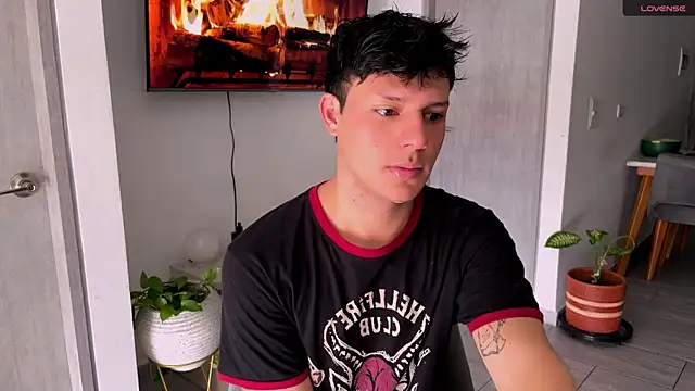 Alexxblue online show from April 7, 2026, 4:53 pm