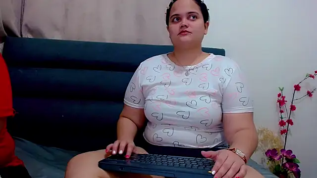 brunnette hot online show from February 15, 2026, 10:58 am