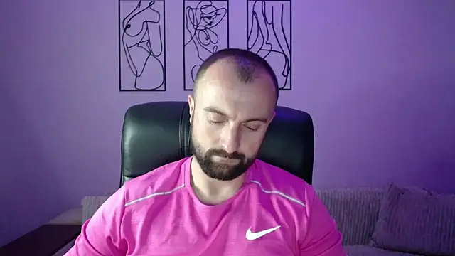 brindlefly6969 online show from October 31, 2025, 12:13 pm