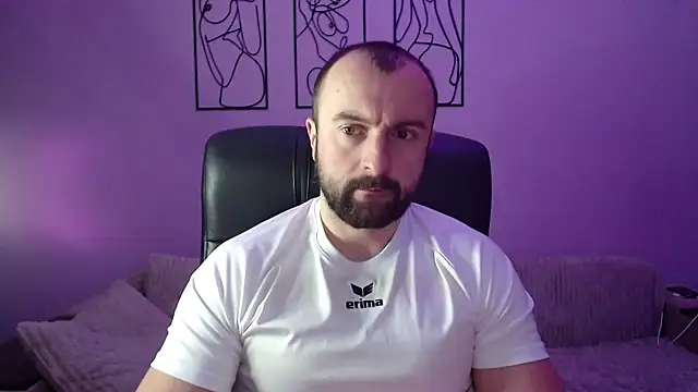 brindlefly6969 online show from January 17, 2026, 2:42 pm