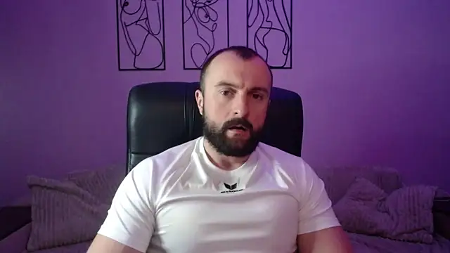 Snapshot of brindlefly6969 chatting on April 14, 2026, 10:42 am brindlefly6969 online show from April 14, 2026, 10:42 am