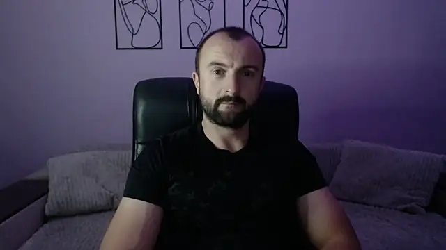 brindlefly6969 online show from July 13, 2026, 10:47 am