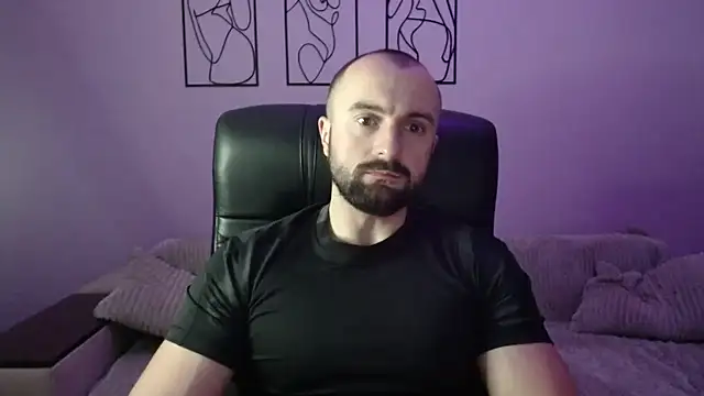 brindlefly6969 online show from December 5, 2025, 11:42 am