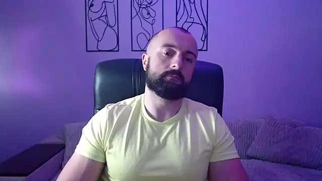 brindlefly6969 online show from October 25, 2025, 10:36 am