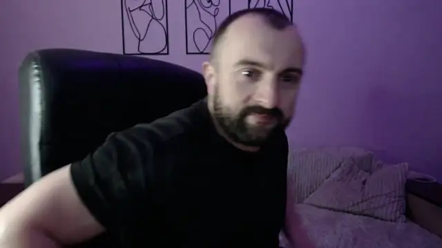 Snapshot of brindlefly6969 chatting on April 1, 2026, 10:27 am brindlefly6969 online show from April 1, 2026, 10:27 am