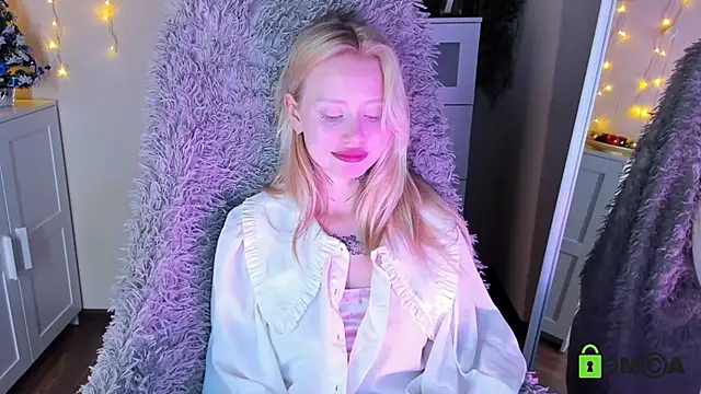 Snapshot of MalenaErnman chatting on December 27, 2024, 1:28 pm MalenaErnman online show from December 27, 2024, 1:28 pm