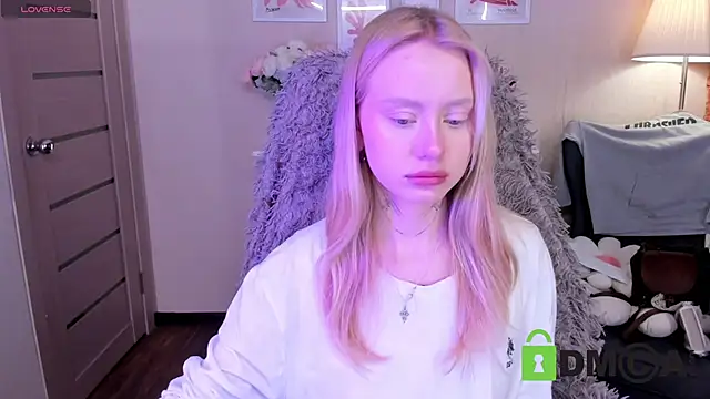 Snapshot of MalenaErnman chatting on January 20, 2025, 10:29 am MalenaErnman online show from January 20, 2025, 10:29 am