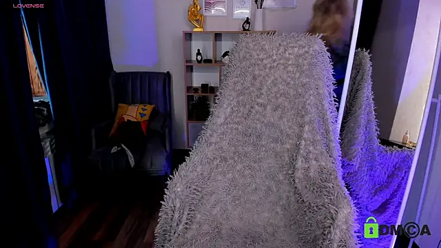 Snapshot of MalenaErnman chatting on March 5, 2025, 10:55 am MalenaErnman online show from March 5, 2025, 10:55 am