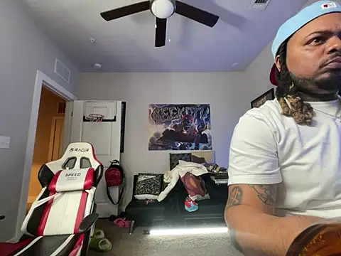 4EVAGLACIERS online show from February 24, 2026, 6:14 am