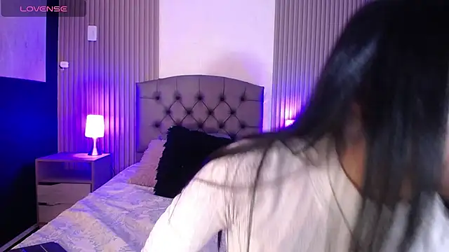 Snapshot of isabella_smith_ chatting on February 22, 2025, 3:36 pm isabella smith online show from February 22, 2025, 3:36 pm