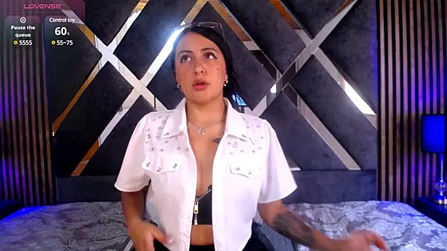 Snapshot of isabella_smith_ chatting on February 8, 2025, 4:14 pm isabella smith online show from February 8, 2025, 4:14 pm