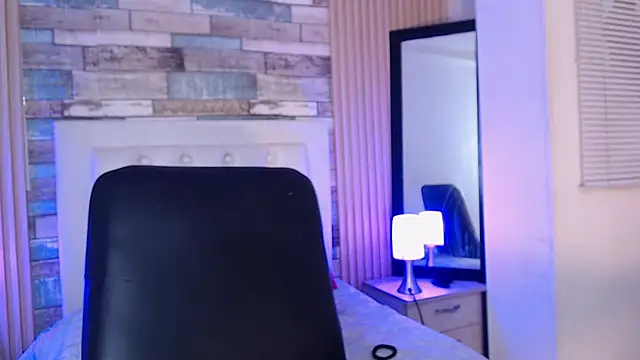 Snapshot of isabella_smith_ chatting on September 12, 2025, 7:46 pm isabella smith online show from September 12, 2025, 7:46 pm