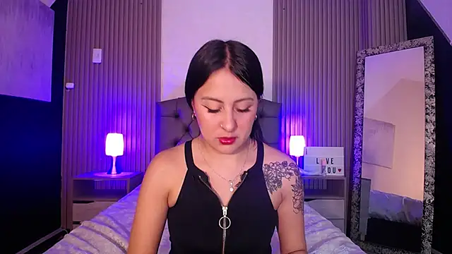 Snapshot of isabella_smith_ chatting on March 19, 2025, 1:40 pm isabella smith online show from March 19, 2025, 1:40 pm