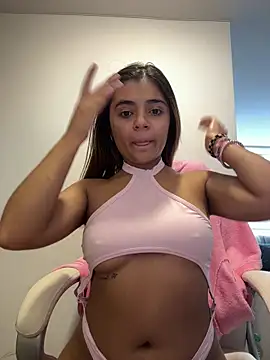 Snapshot of pamell_col chatting on February 23, 2026, 7:14 pm pamell col online show from February 23, 2026, 7:14 pm