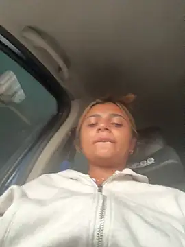 pamell col online show from November 5, 2025, 7:50 pm