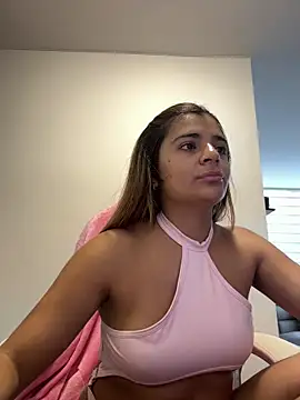 Snapshot of pamell_col chatting on February 22, 2026, 9:16 pm pamell col online show from February 22, 2026, 9:16 pm