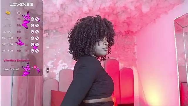 Snapshot of puca_ebony chatting on May 19, 2026, 1:56 am puca ebony online show from May 19, 2026, 1:56 am