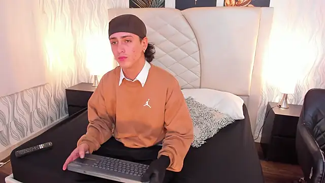 Snapshot of Klaus_Rode chatting on February 5, 2025, 11:50 pm Klaus Rode online show from February 5, 2025, 11:50 pm