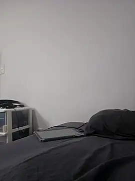 Snapshot of Iliketocooksquirt25 chatting on April 24, 2026, 6:37 am Iliketocooksquirt25 online show from April 24, 2026, 6:37 am
