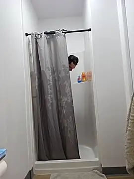 Snapshot of Iliketocooksquirt25 chatting on December 18, 2025, 2:05 am Iliketocooksquirt25 online show from December 18, 2025, 2:05 am