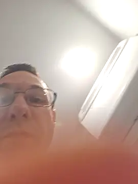 Snapshot of Iliketocooksquirt25 chatting on November 5, 2025, 12:47 am Iliketocooksquirt25 online show from November 5, 2025, 12:47 am