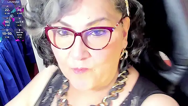 Snapshot of cataleya_mom chatting on October 2, 2025, 11:08 pm cataleya mom online show from October 2, 2025, 11:08 pm