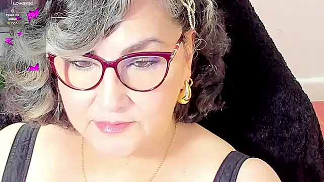 Snapshot of cataleya_mom chatting on November 24, 2025, 6:24 am cataleya mom online show from November 24, 2025, 6:24 am