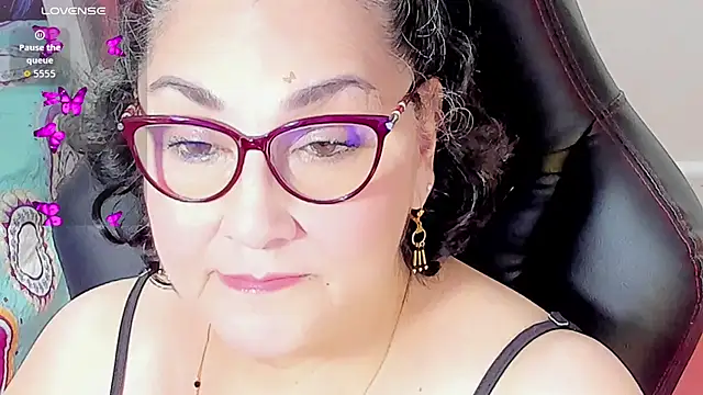 Snapshot of cataleya_mom chatting on October 12, 2025, 3:30 am cataleya mom online show from October 12, 2025, 3:30 am