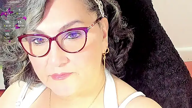 Snapshot of cataleya_mom chatting on November 26, 2025, 4:01 am cataleya mom online show from November 26, 2025, 4:01 am