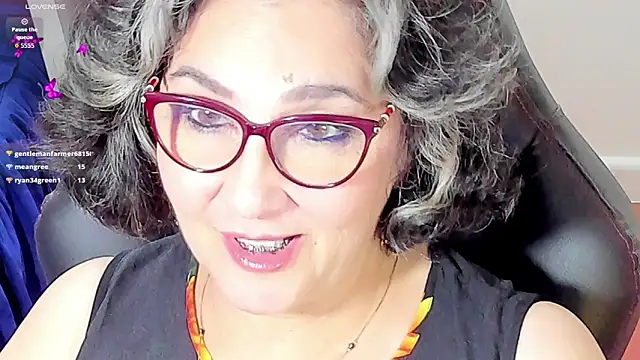 Snapshot of cataleya_mom chatting on November 6, 2025, 8:51 am cataleya mom online show from November 6, 2025, 8:51 am