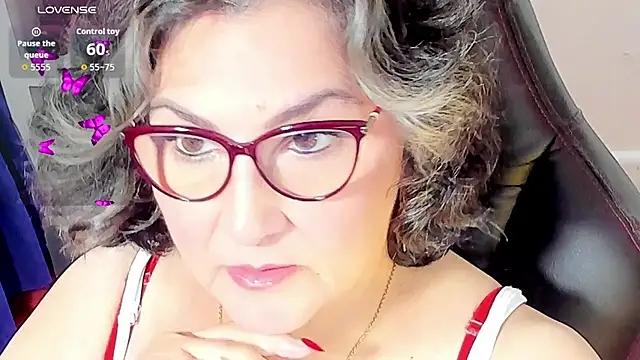 Snapshot of cataleya_mom chatting on November 4, 2025, 2:37 am cataleya mom online show from November 4, 2025, 2:37 am