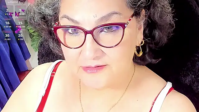 Snapshot of cataleya_mom chatting on November 12, 2025, 5:39 pm cataleya mom online show from November 12, 2025, 5:39 pm