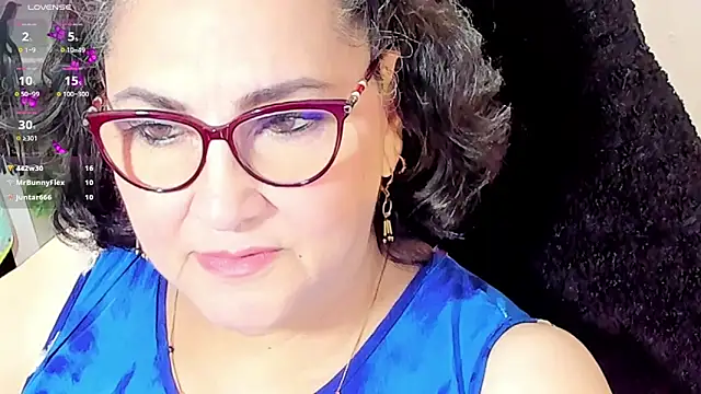 Snapshot of cataleya_mom chatting on November 30, 2025, 2:23 am cataleya mom online show from November 30, 2025, 2:23 am