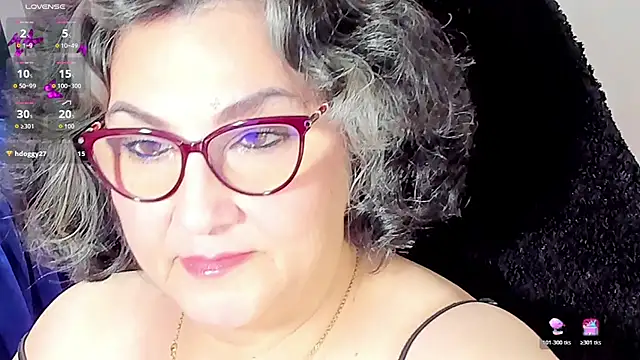 Snapshot of cataleya_mom chatting on November 11, 2025, 10:21 am cataleya mom online show from November 11, 2025, 10:21 am