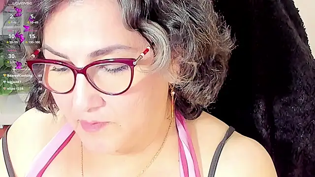 Snapshot of cataleya_mom chatting on December 2, 2025, 11:56 am cataleya mom online show from December 2, 2025, 11:56 am