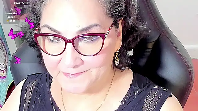 Snapshot of cataleya_mom chatting on October 19, 2025, 4:15 am cataleya mom online show from October 19, 2025, 4:15 am