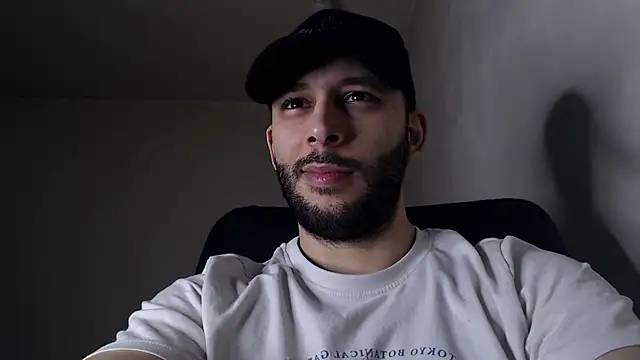 henryaxe online show from December 17, 2025, 2:44 pm