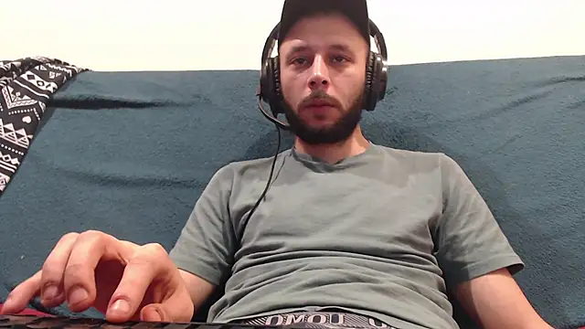 henryaxe online show from March 13, 2025, 7:39 pm