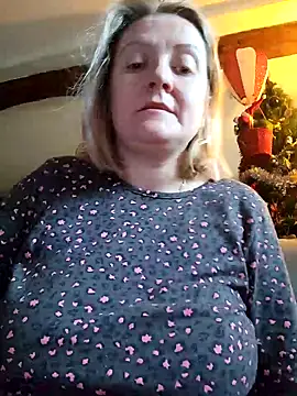 lady charlyne online show from December 3, 2024, 9:17 am