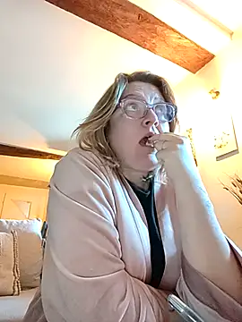 lady charlyne online show from September 9, 2025, 6:34 am