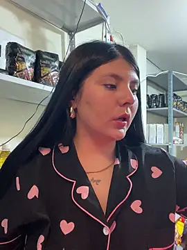 bella isabela online show from April 22, 2026, 12:12 pm