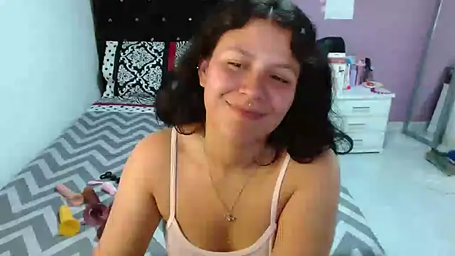 Snapshot of soniafuckboobs chatting on March 21, 2025, 6:29 pm soniafuckboobs online show from March 21, 2025, 6:29 pm