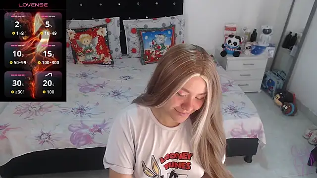 Snapshot of soniafuckboobs chatting on January 6, 2026, 12:42 pm soniafuckboobs online show from January 6, 2026, 12:42 pm