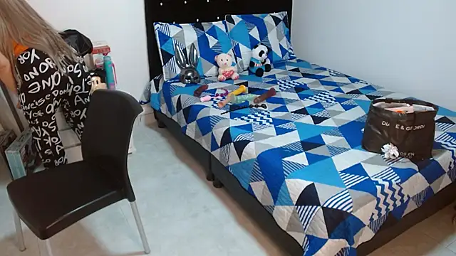 Snapshot of soniafuckboobs chatting on September 29, 2025, 12:55 pm soniafuckboobs online show from September 29, 2025, 12:55 pm